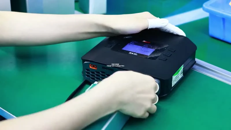 Drift af elektrisk udstyr i batteripakkesamling